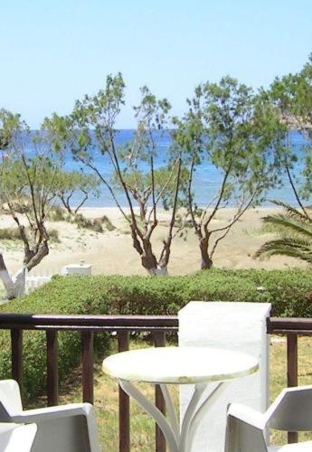Hotel Boulis Kamares  Екстериор снимка